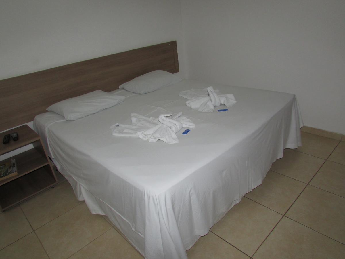 Hotel Oitis โกเวร์นาดอร์ วาลาดาเรส ภายนอก รูปภาพ