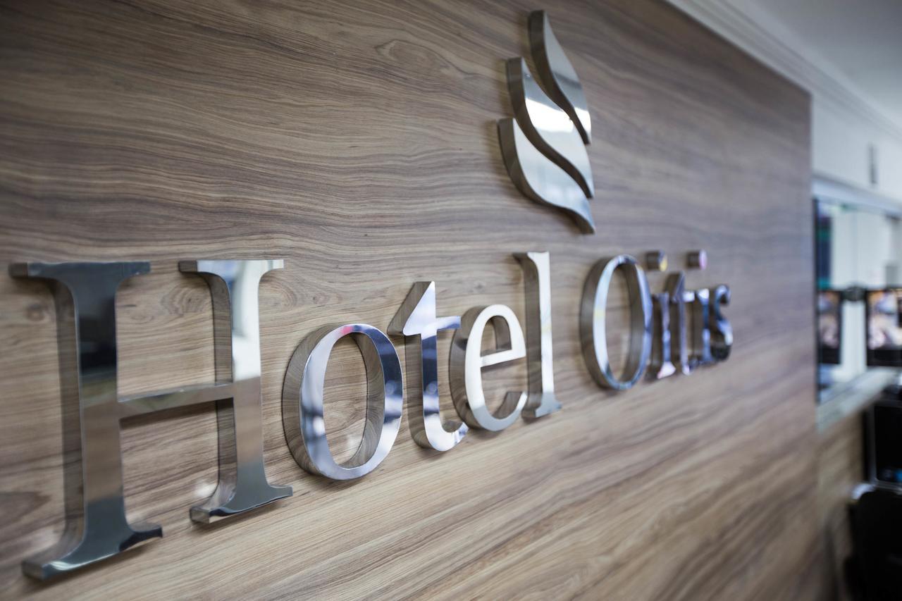 Hotel Oitis โกเวร์นาดอร์ วาลาดาเรส ภายนอก รูปภาพ