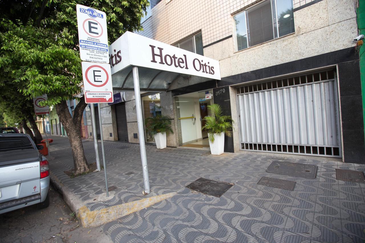 Hotel Oitis โกเวร์นาดอร์ วาลาดาเรส ภายนอก รูปภาพ